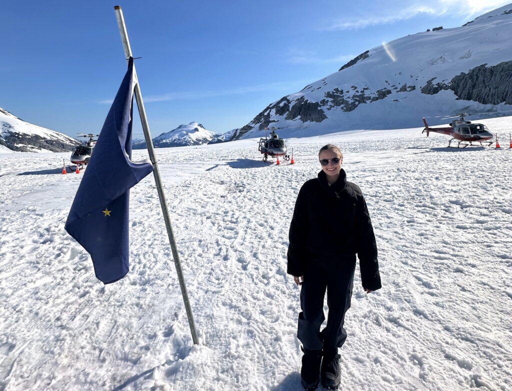 juneau helicopter and dog sled tours