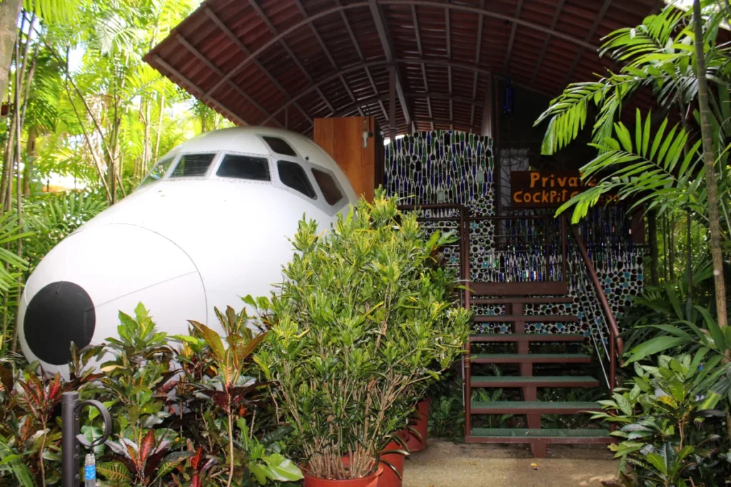 cockpit cabana costa rica