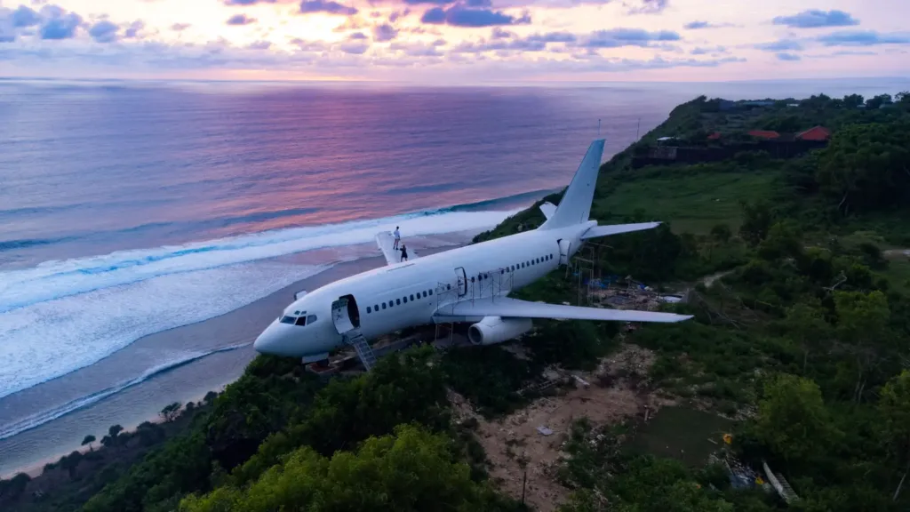 airplane hotel bali