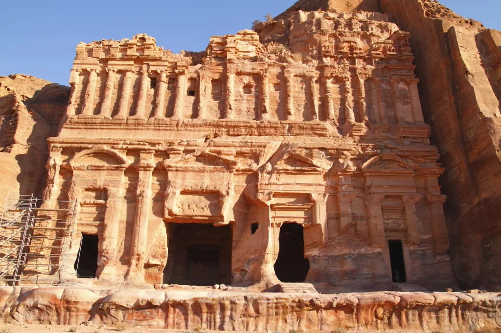 why was petra abandoned