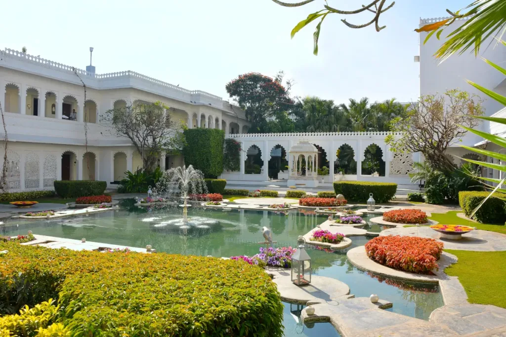 taj lake palace cost